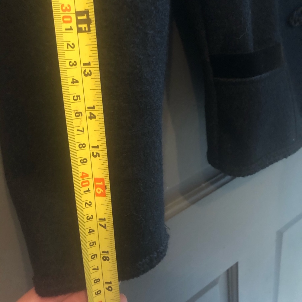 Vintage GIESSWEIN wool jacket with a velvet touch - Picture 5 of 8